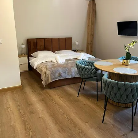 Lesna Przystan Kazub * Cieciorka