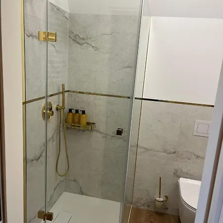 Lesna Przystan Kazub Apartman *